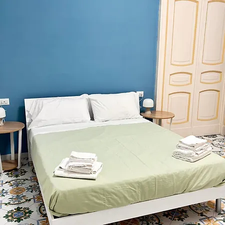 La Maison Di Partenope 4* Neapel