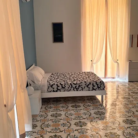 Bed & Breakfast La Maison Di Partenope Neapel